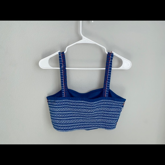 Urban Outfitters crop top - Picture 2 of 2